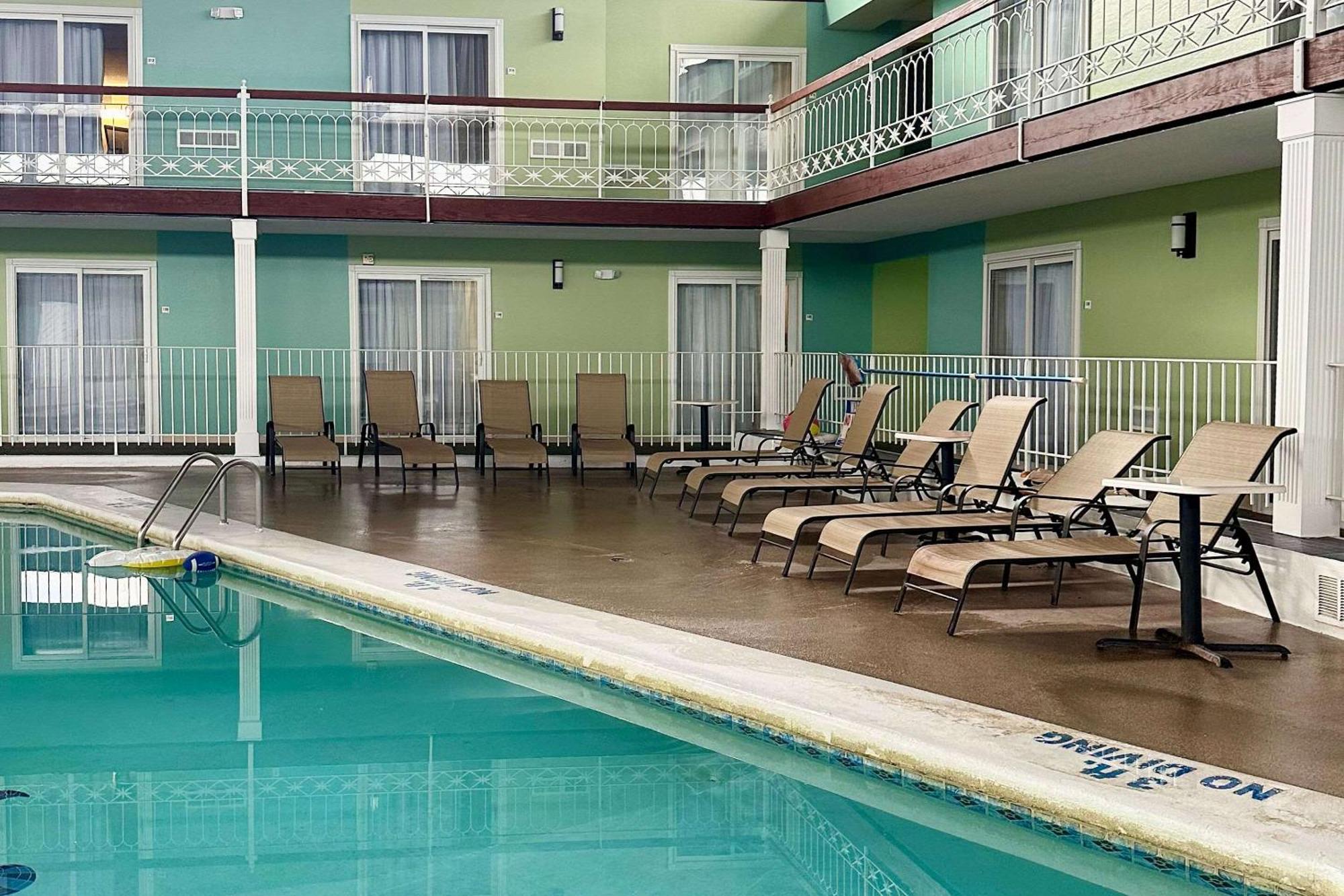 Quality Inn & Suites Coldwater Near I-69 Luaran gambar